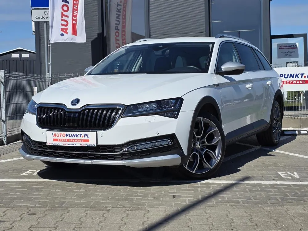 Škoda Superb Scout 2022